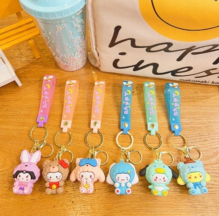 BRELOK HELLO KITTY KUROMI BRELOCZEK WISIOR ZAWIESZKA FIGURKA