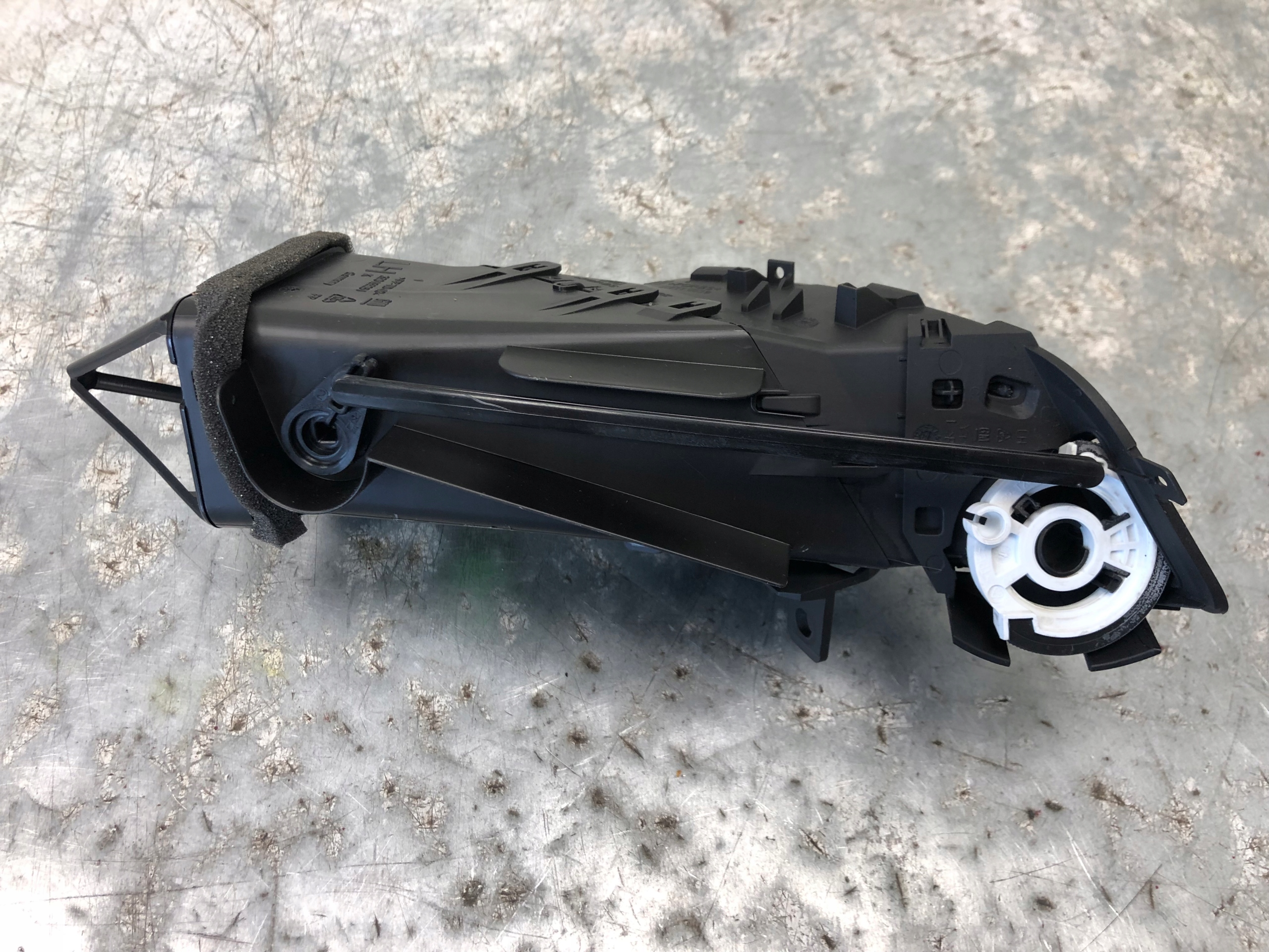grid air conditioning devices left central OPEL ZAFIRA C 13427382