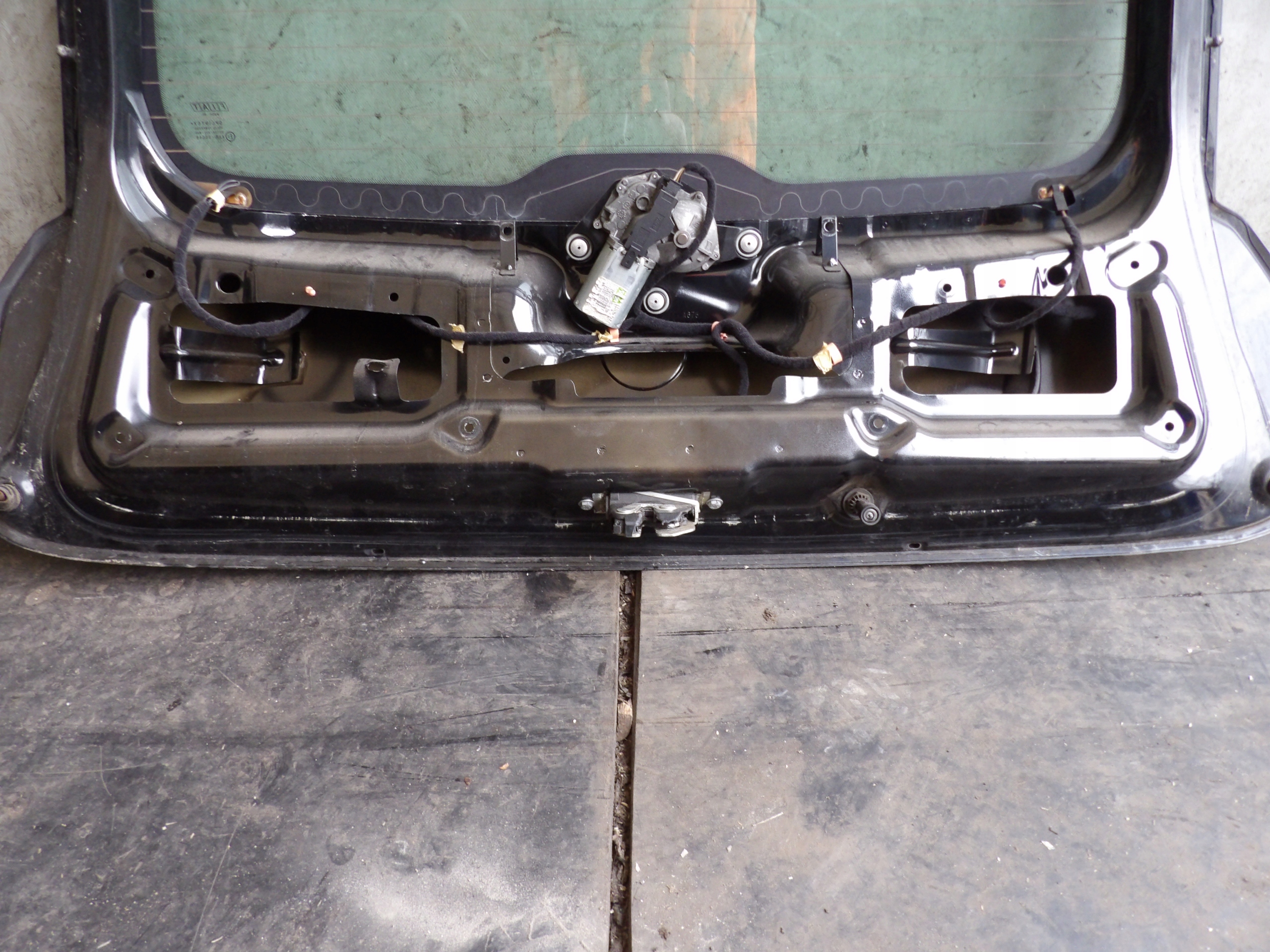 Fiat Grande Punto boot doors lak. 891/B HB 5D