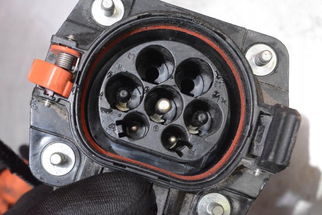 engine electrical EM57 NISSAN LEAF 2 II ZE1 40 kWh 150 KM 17-21