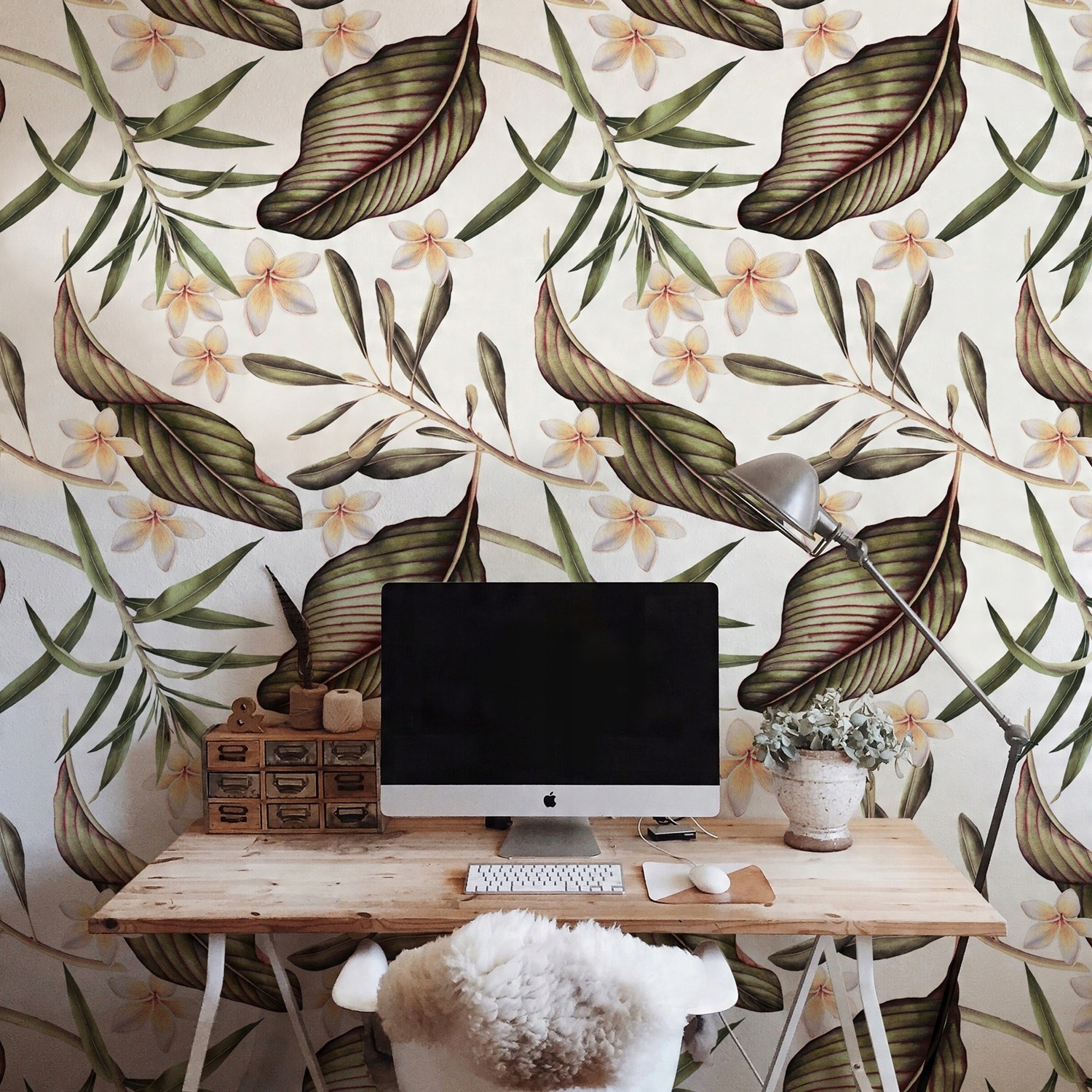 

Fototapeta Tropikalne liście i kwiaty 152x104 cm