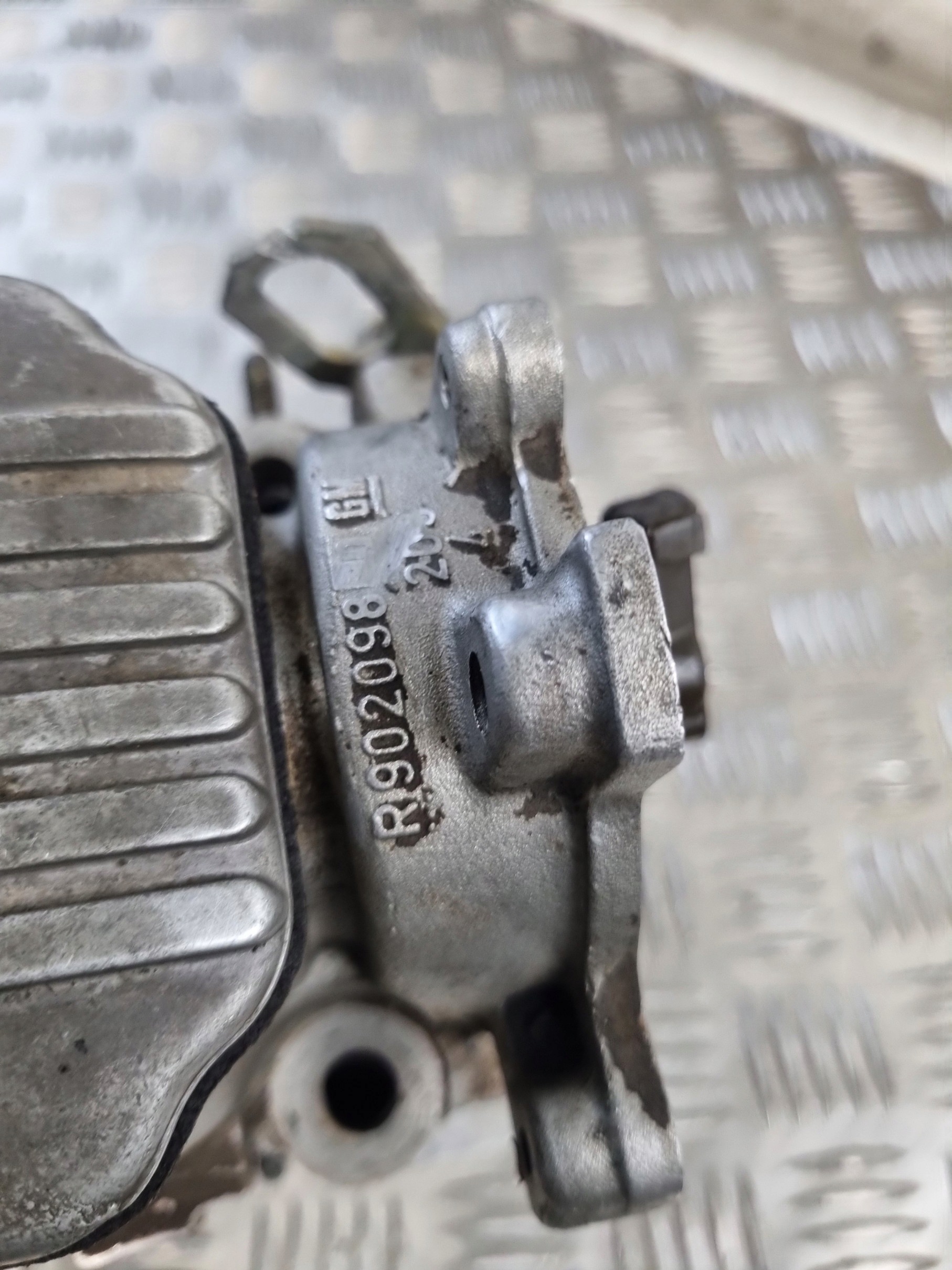 testata alberi a camme coperchio OPEL FRONTERA A 2.0B