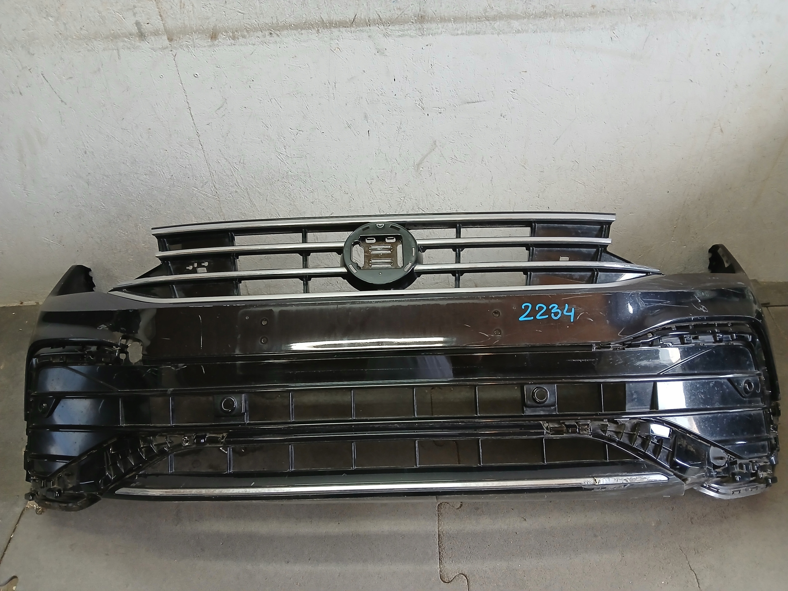 bumper front VW TIGUAN II 2 R LINE LIFT 19- 5NA