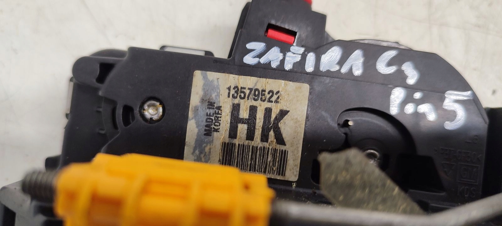 lock door front front left Opel Zafira C 1,4T 16V