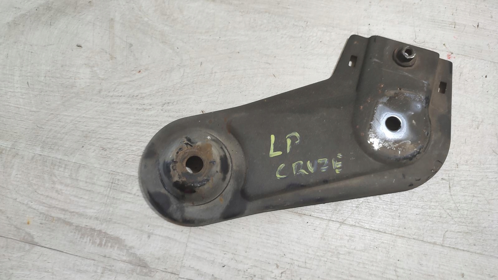 holder wozka left 1.8 B Chevrolet Cruze