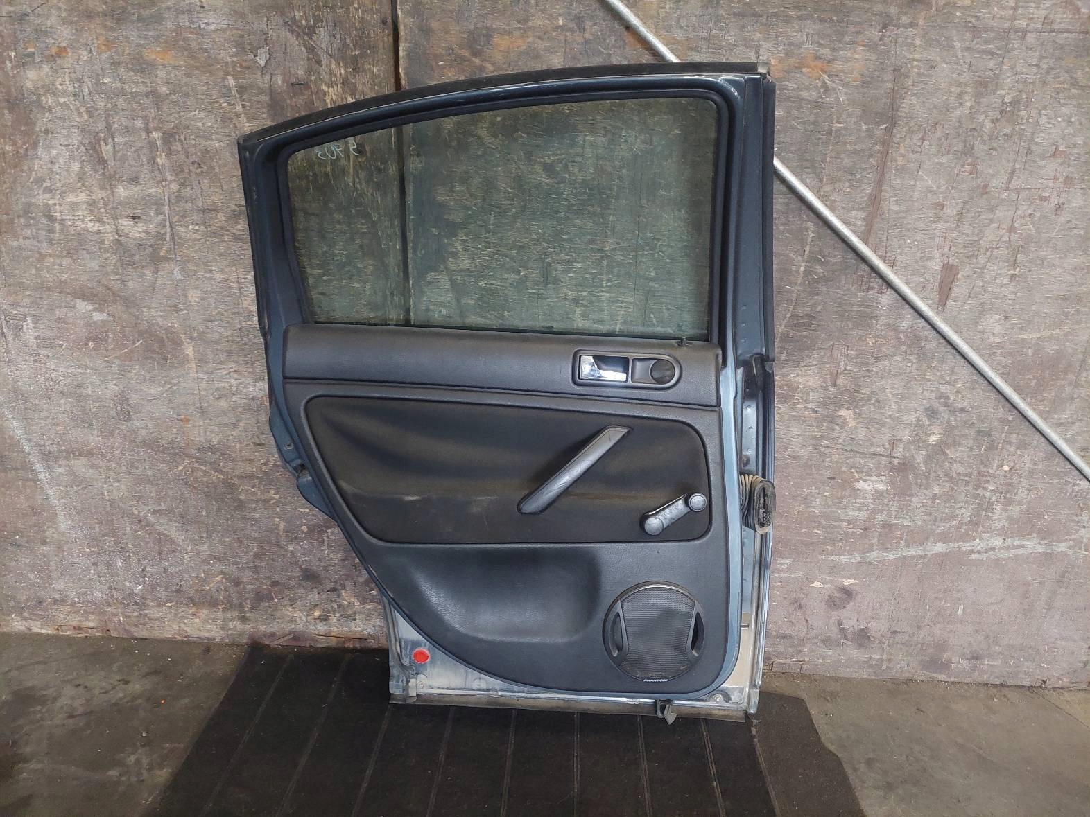 Tür komplet links heck VOLKSWAGEN PASSAT B5 FL LC7V