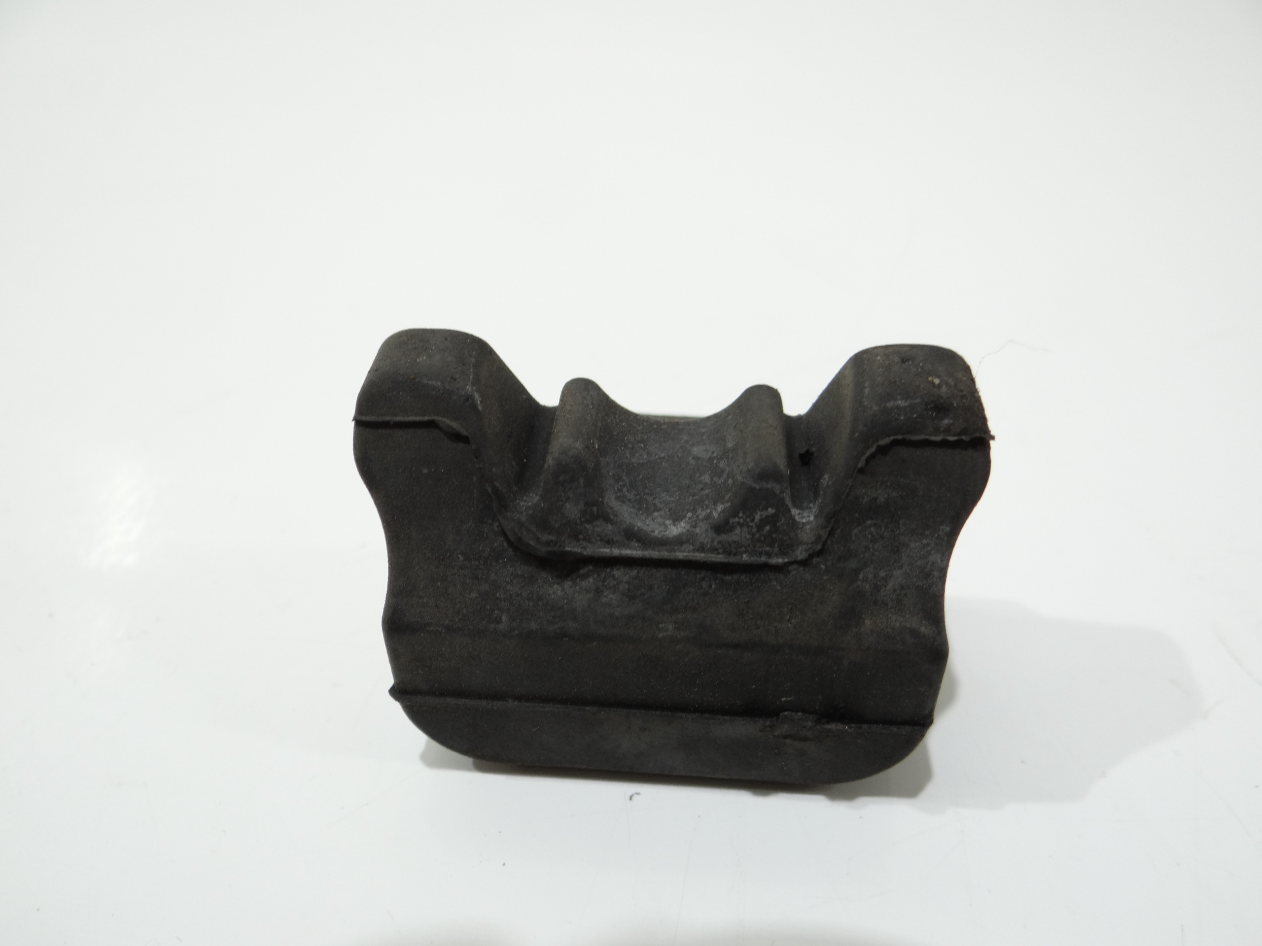 Halter LOZYSKO des Kühlers BMW E84 E87 E90 7805310