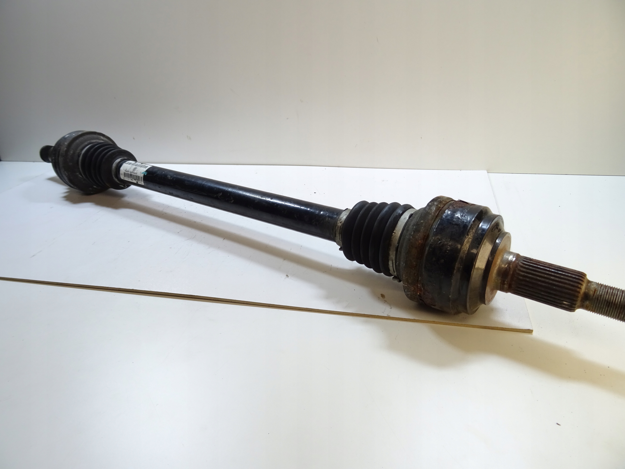 Volkswagen OEp0501201g пыввысь задня touareg