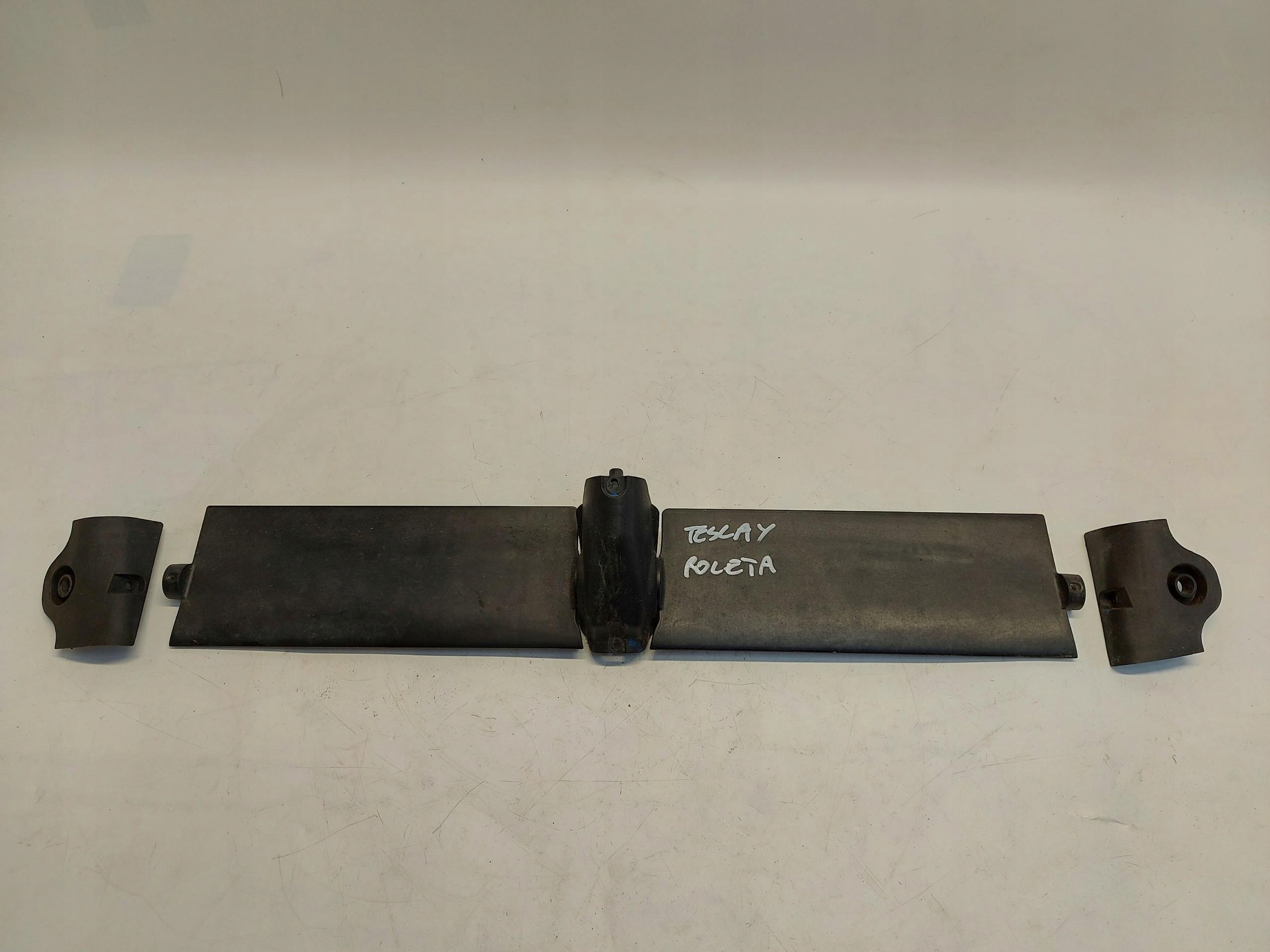 TESLA MODEL Y 2024r blinds blinds air line 1097767-00-B