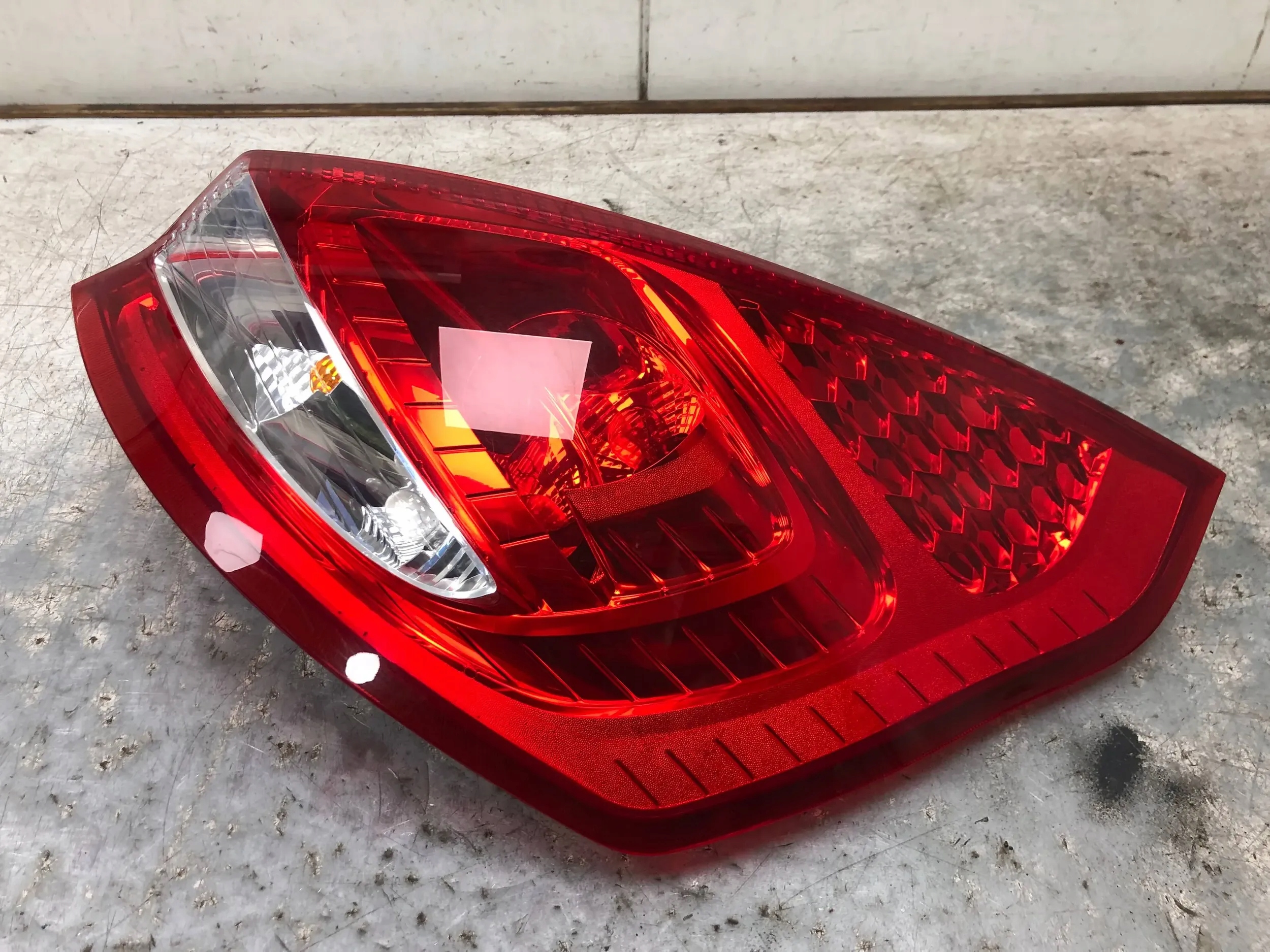 light right rear part FORD FIESTA MK7 3D 8A61-13404-A
