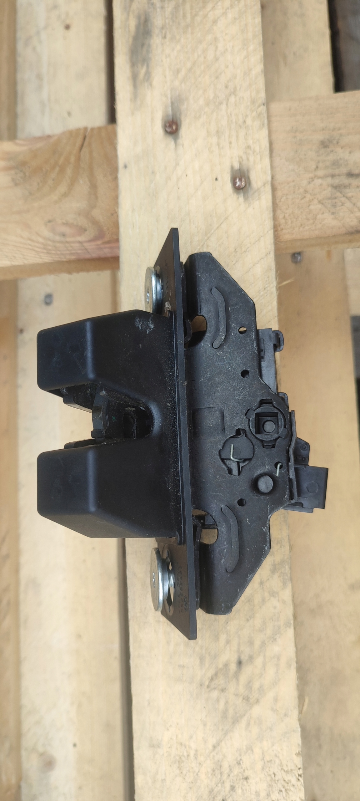 lock bonnet boot Opel Insignia Astra 13509599