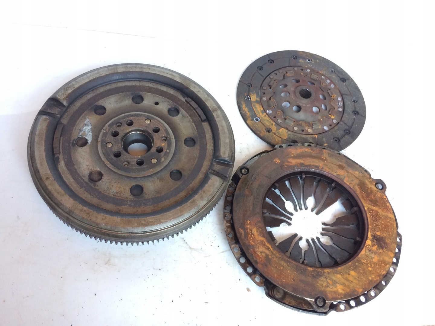 ZESTAW der Kupplung DWUMASA SEAT 038105264E