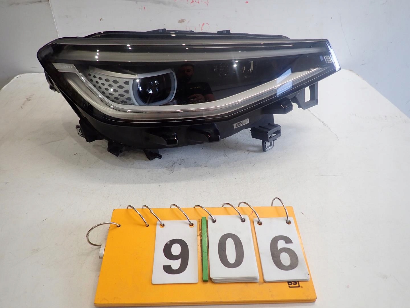 light front front right VW ID4 2020- FULL LED 11B941036M