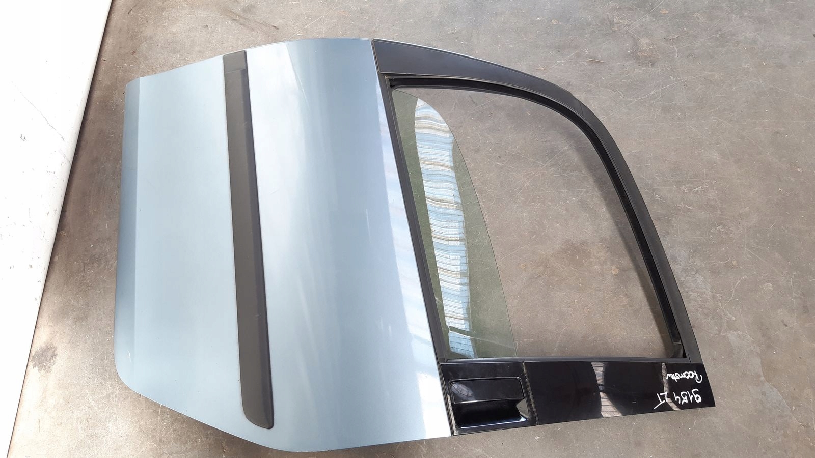 ajtó hátsó hátsó bal Skoda Roomster 9154