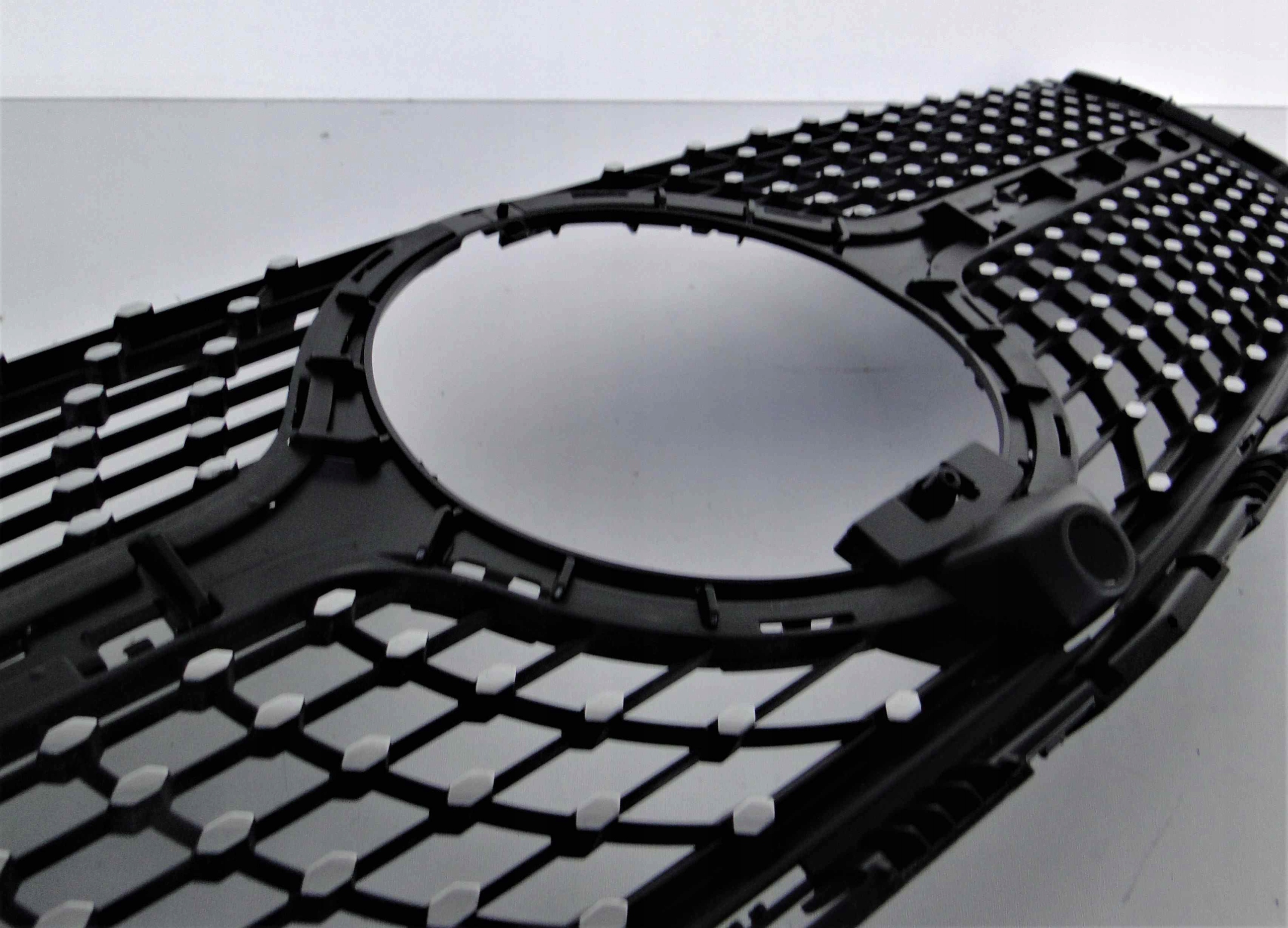 MERCEDES W448 448 LIFT GRILL ATRAPA DIAMENT KAMERA Typ samochodu Samochody osobowe