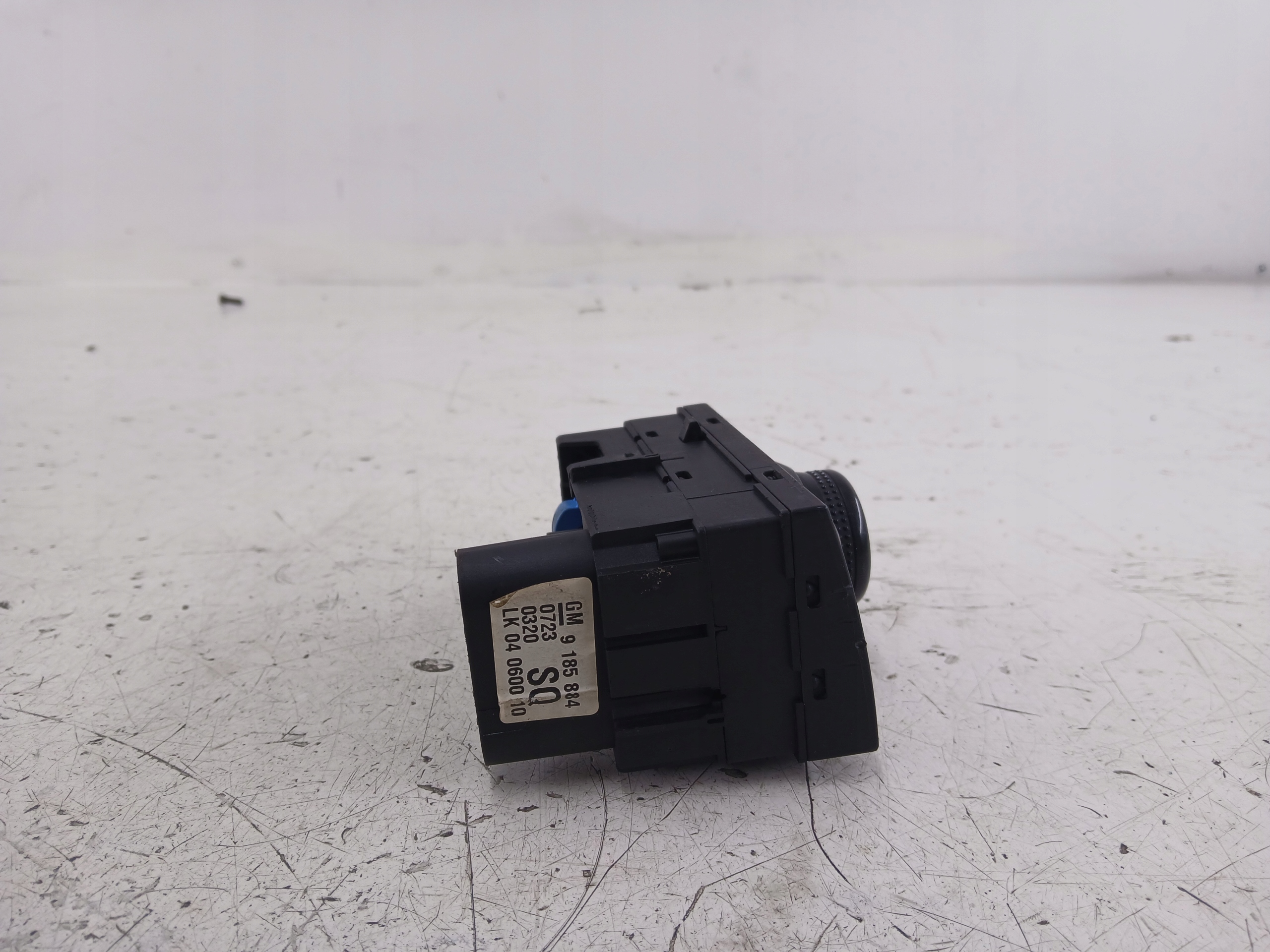 OPEL VECTRA C Interrupteur commande phares feux 9185884