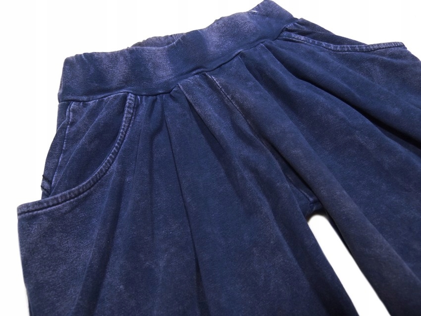spodnie dresy 639 CARMEN 10Y granat dekatyzowane Rozmiar 134