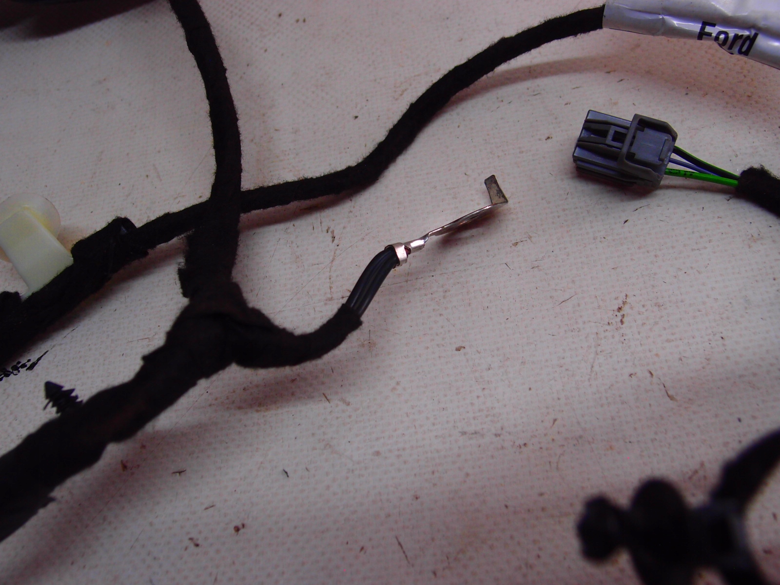 WIĄZKA INSTALACJA KLAPY FORD KUGA MK2 GV4T-17N400 Wersja Europejska