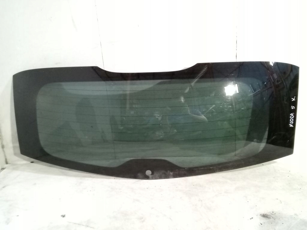 Mazda 5 et Vitre z Arrière du capot