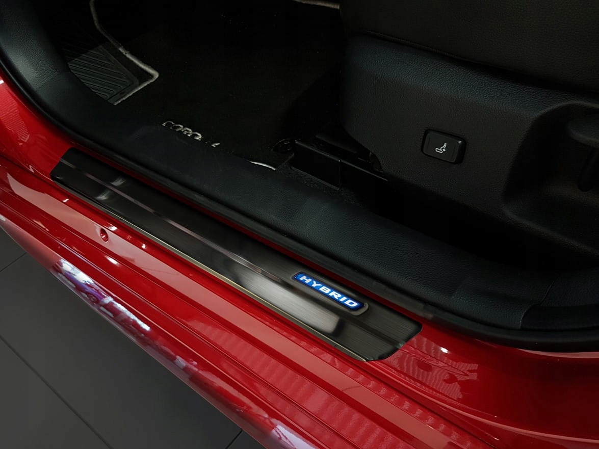 Nakładki progowe Toyota Corolla Cross I 2022+ EAN (GTIN) 5901250230184