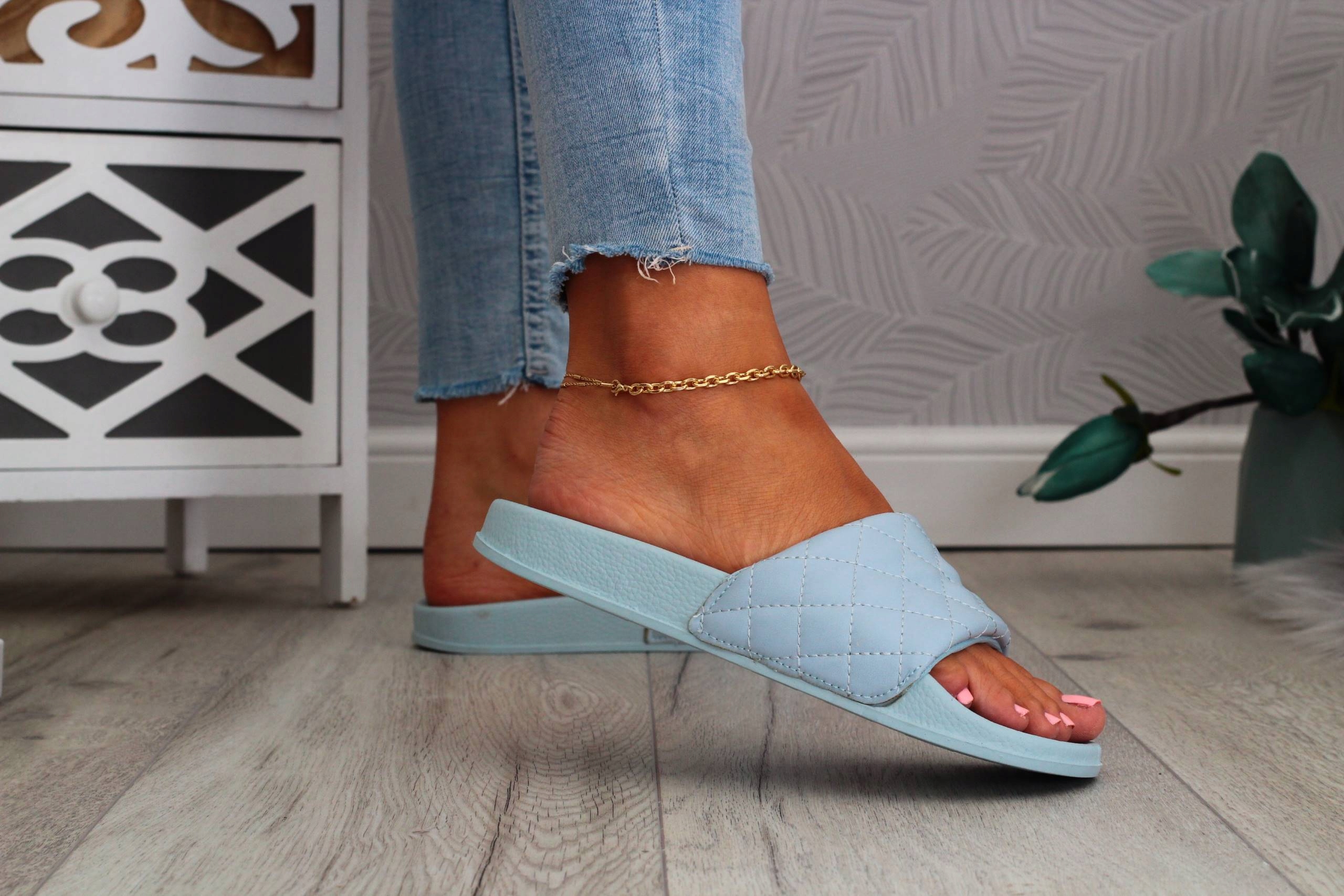 KLAPKI DAMSKIE BUTY CASUAL NA CO DZIEŃ PIKOWANE Marka inna