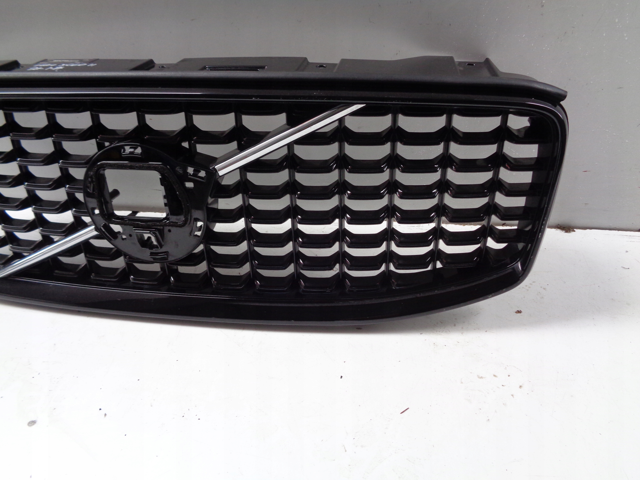 Grille VOLVO XC60 II 21- LIFT R-Design
