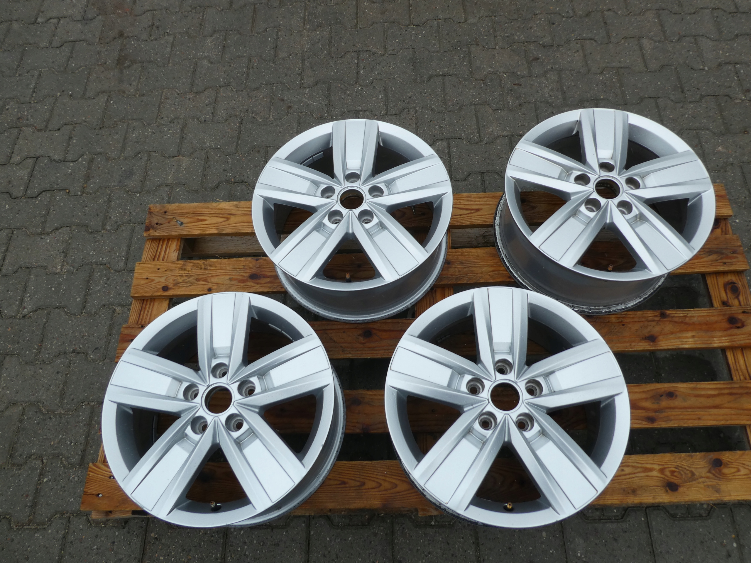 4X discs aluminium disc 7E0601025P VW T5 T6 5X120