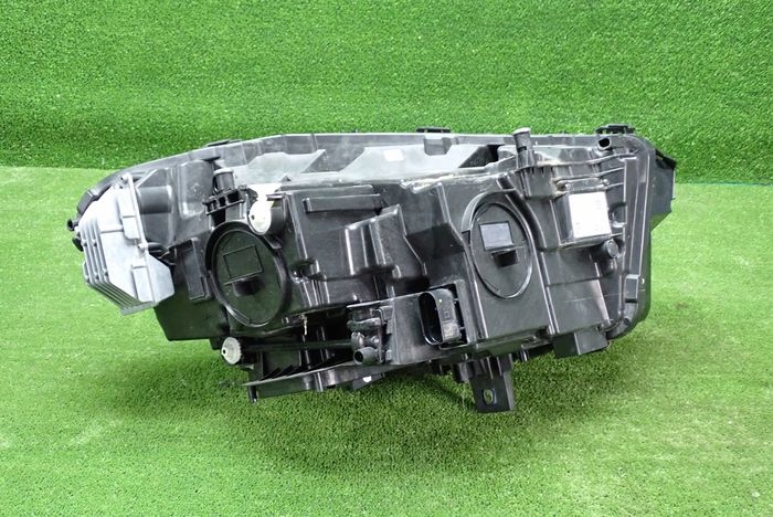 MERCEDES W247 GLA LED LIFT 19- reflektor left light left