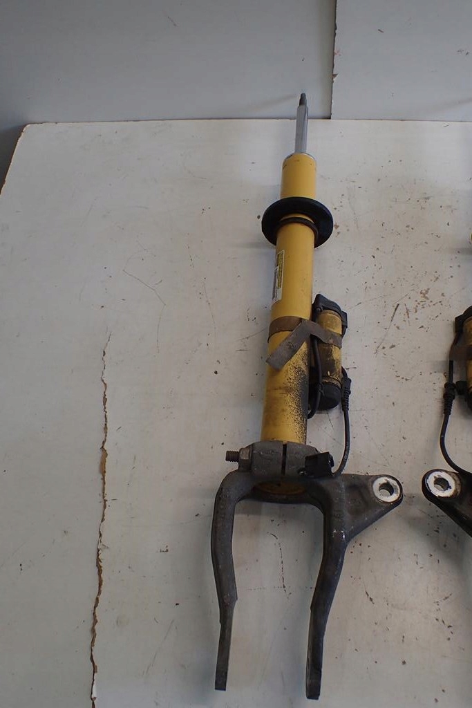 shock absorber right left rear part JEEP CHEROKEE WK2 SRT