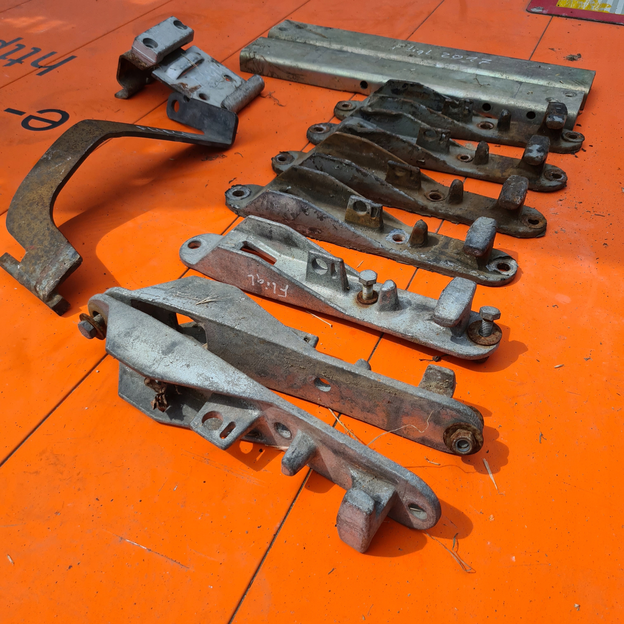 ЗАМОК БОЛТ ДВЕРИ ПОЛУПРИЦЕПА KRONE SCHMITZ FLIEGL