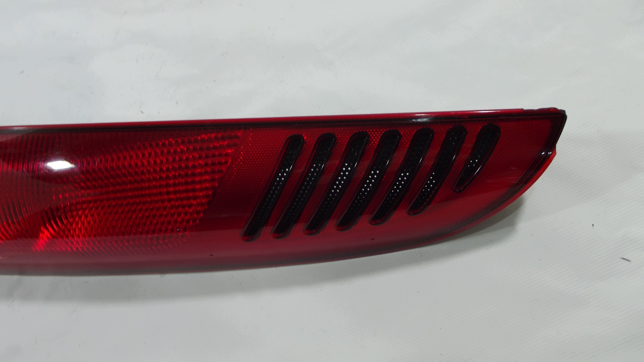 Mercedes Vaneo W414 light right rear part