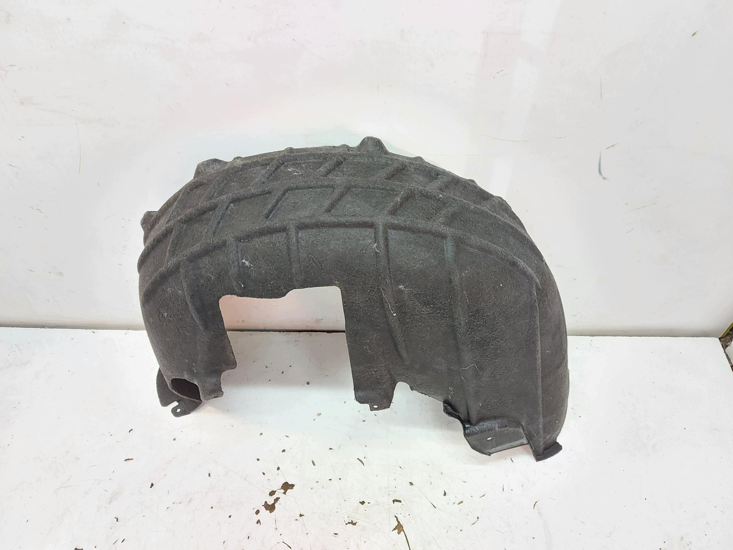 VW ID4 11A , 2024r SUV 5D mudguard rear part left