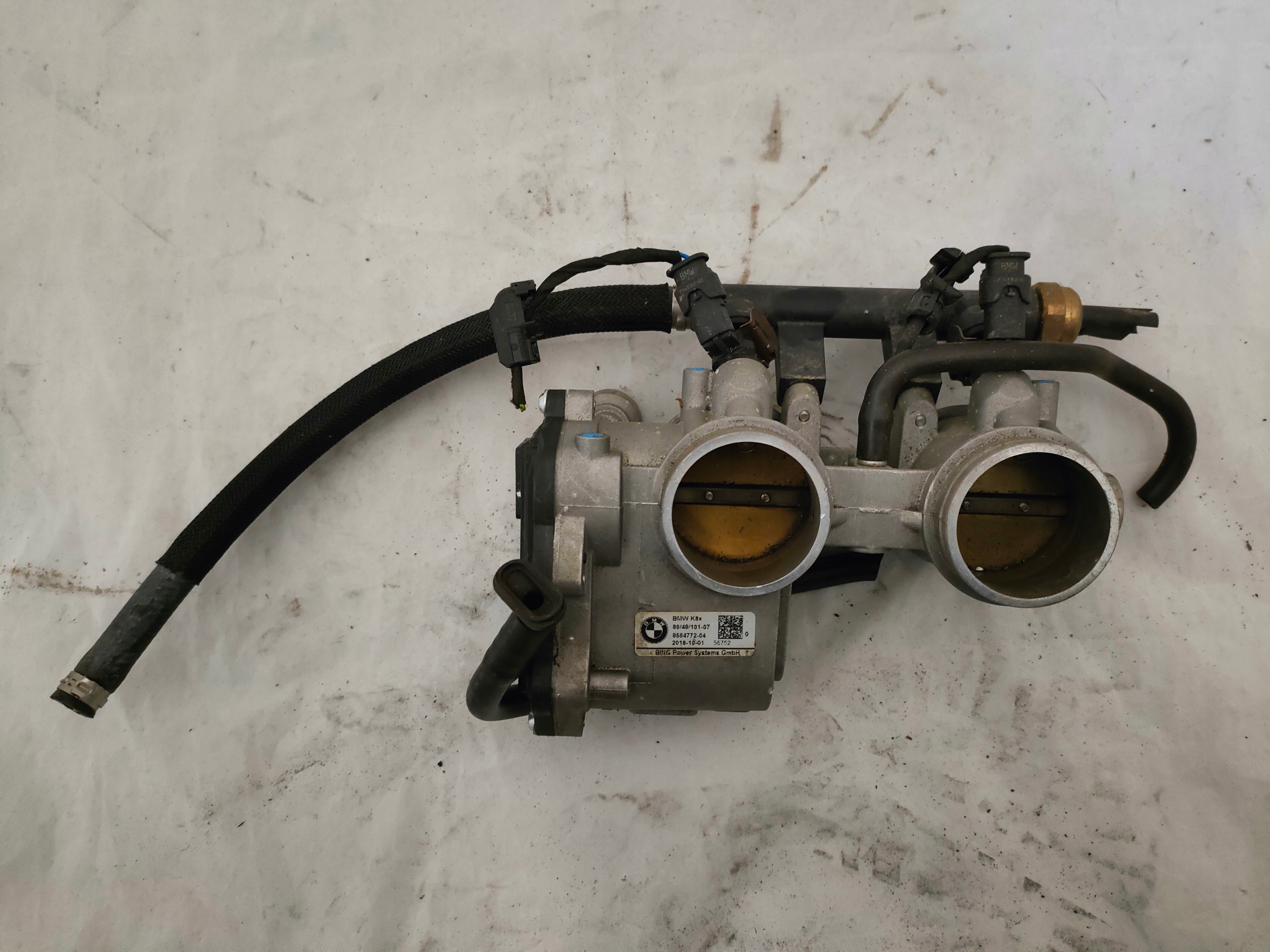 8 564 - Дроссельная заслонка BMW F750 F850 GS ADVENTURE 8564772 (C