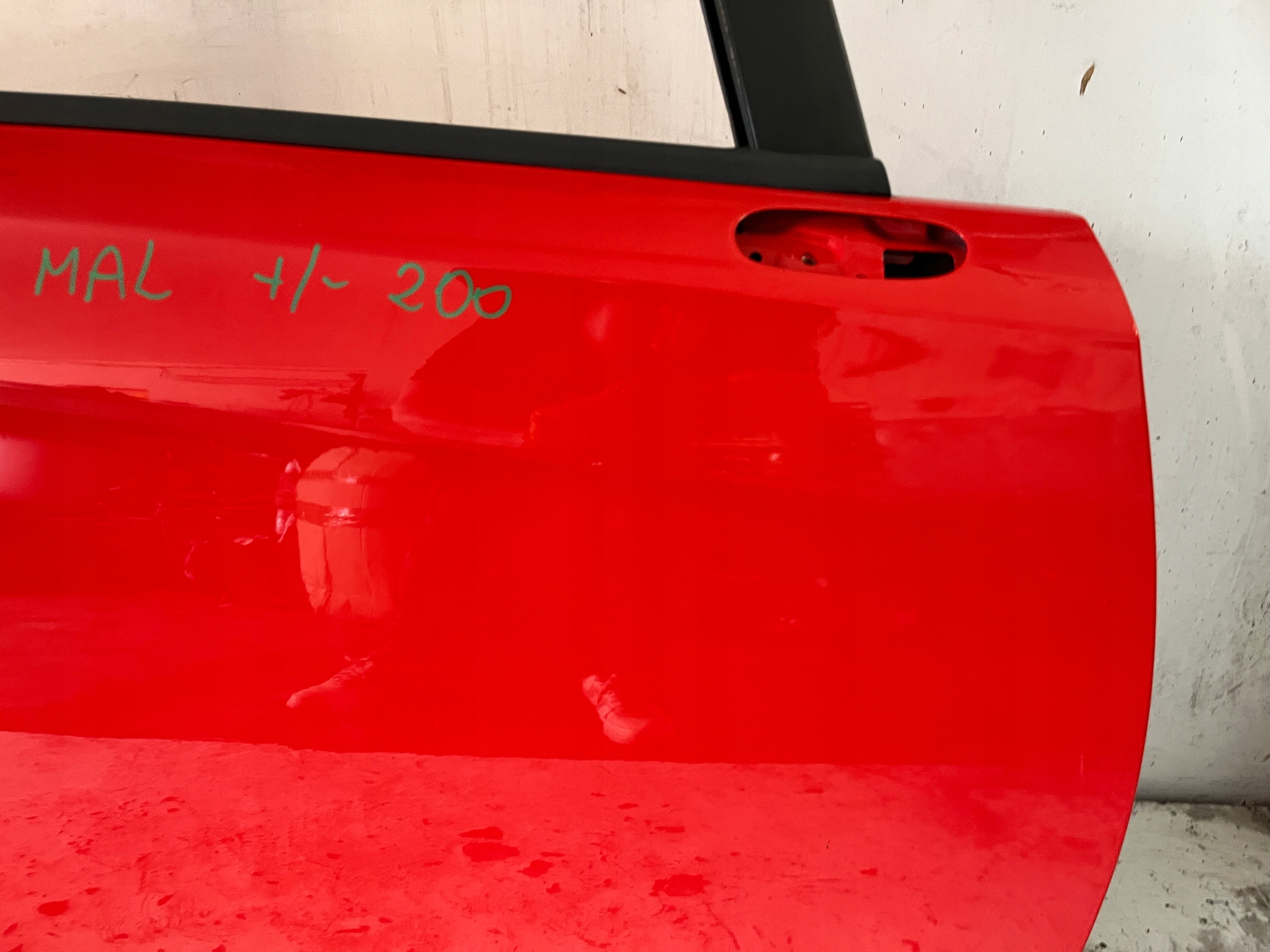 OPEL CORSA E 5 door 5D right front right front Z547 red