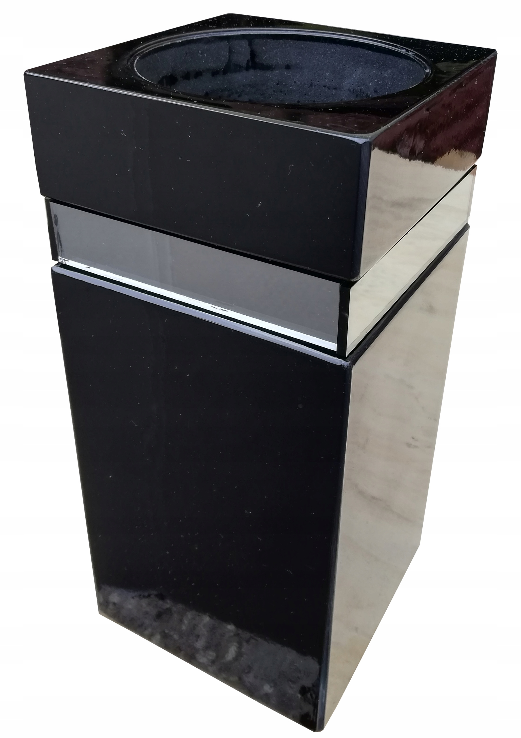 

Wazon Nagrobkowy Kwadratowy Lustro Ciężki 30 CM