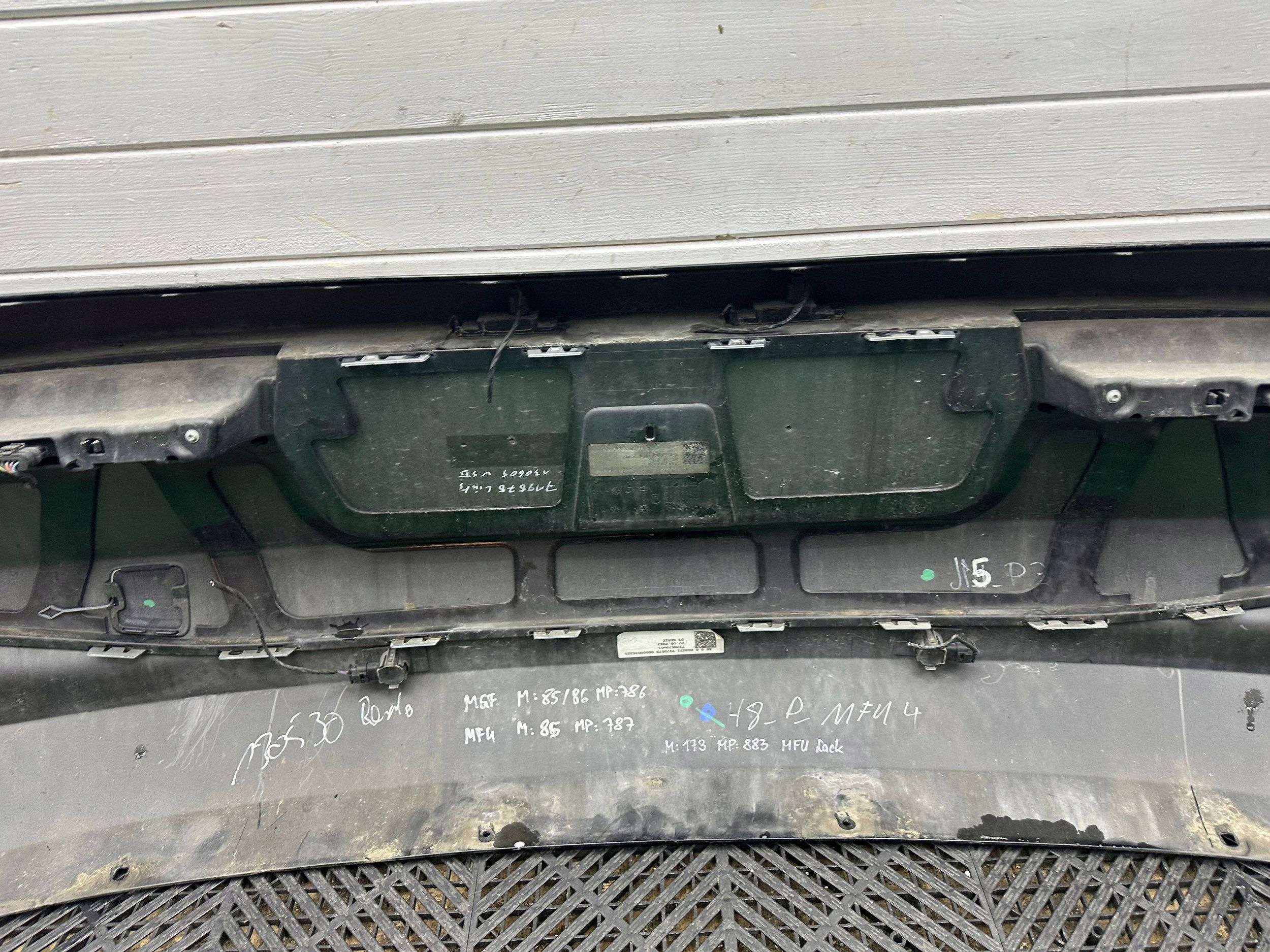 bumper rear rear part BMW i3 complete