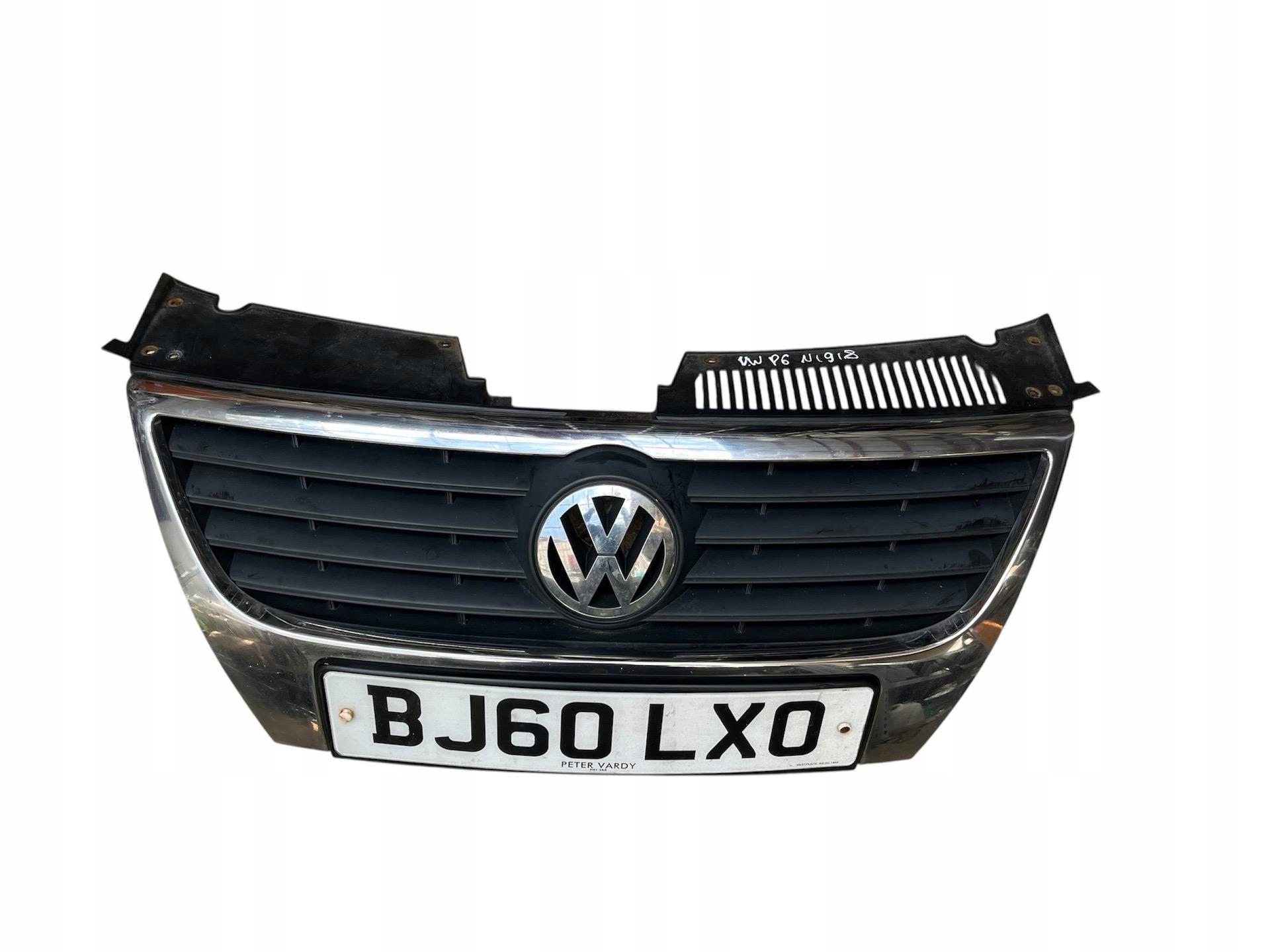 grille radiator Volkswagen Passat B6 2010 3C0853651AD