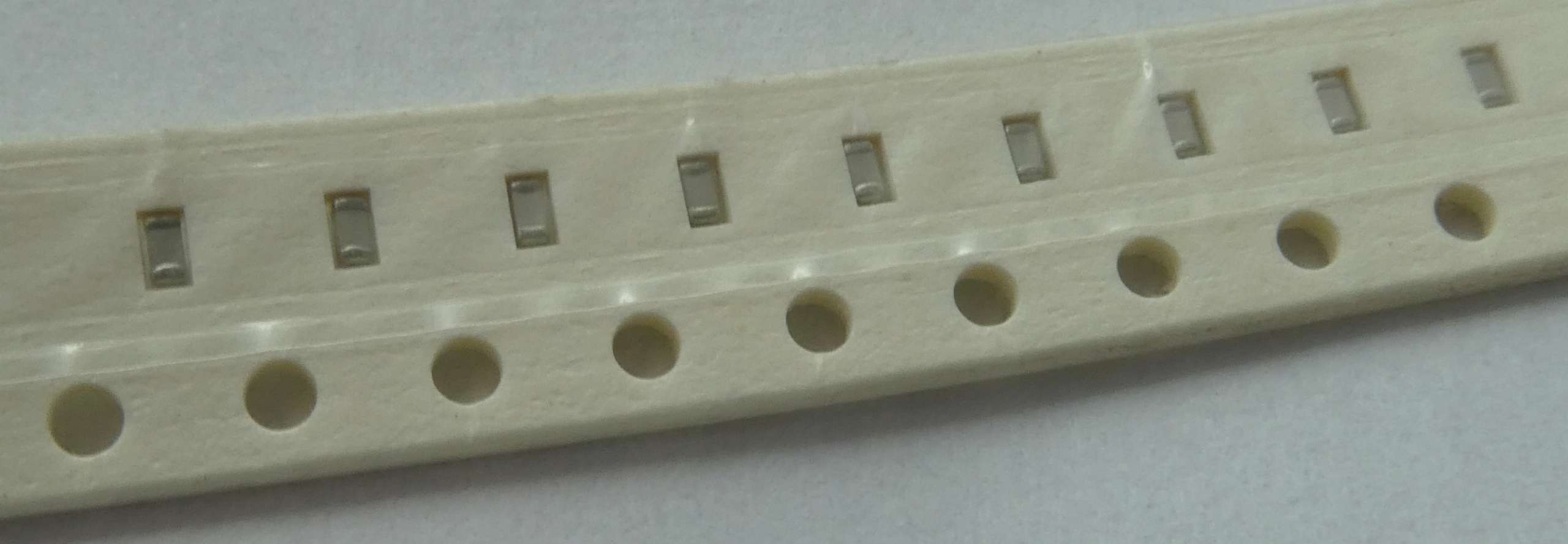 

Ceramiczny MLCC 10pf 50V DC 10% 20szt