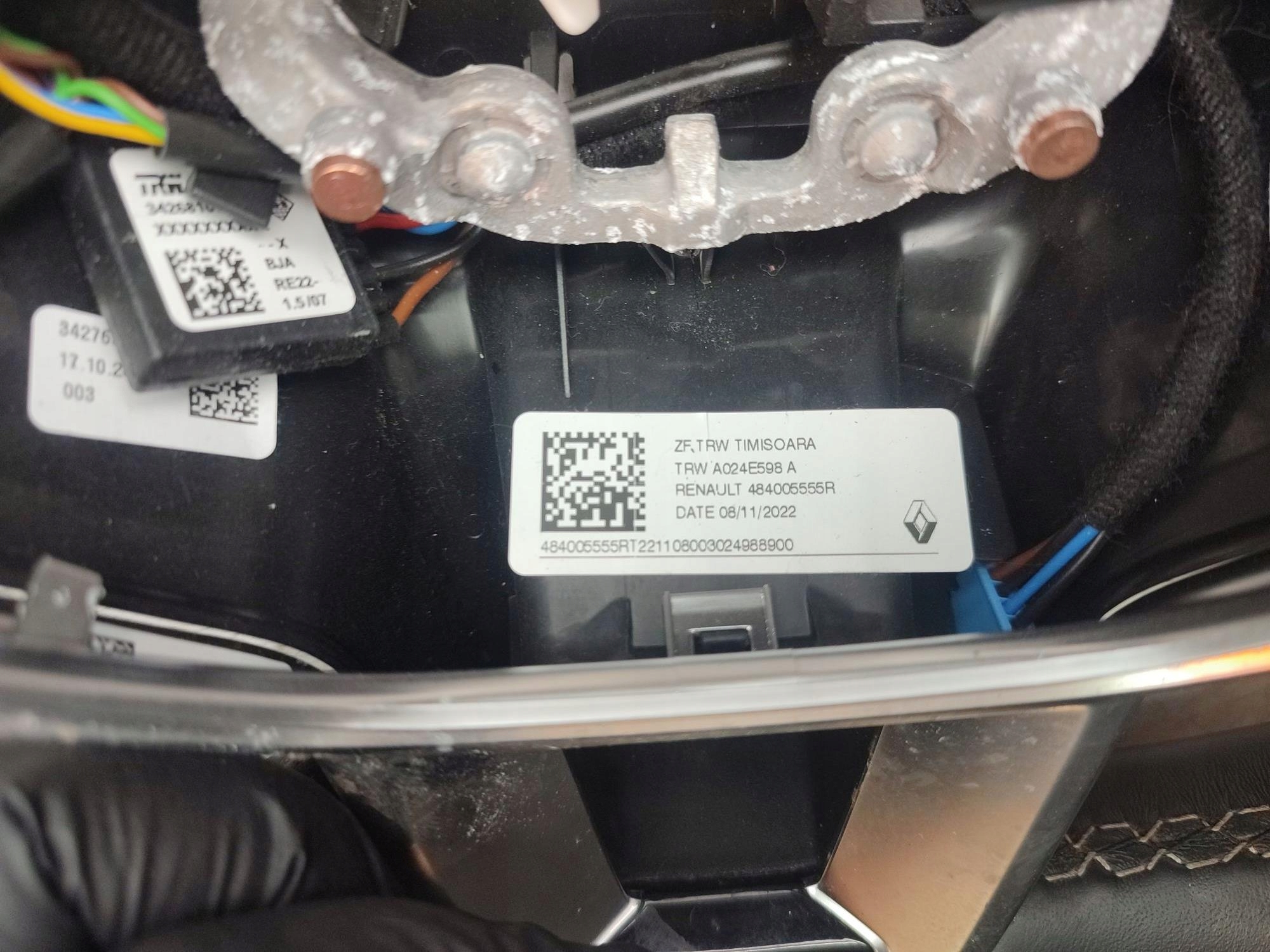 lenkrad Leder MULTIFUNKCJA RENAULT ARKANA 484005555R