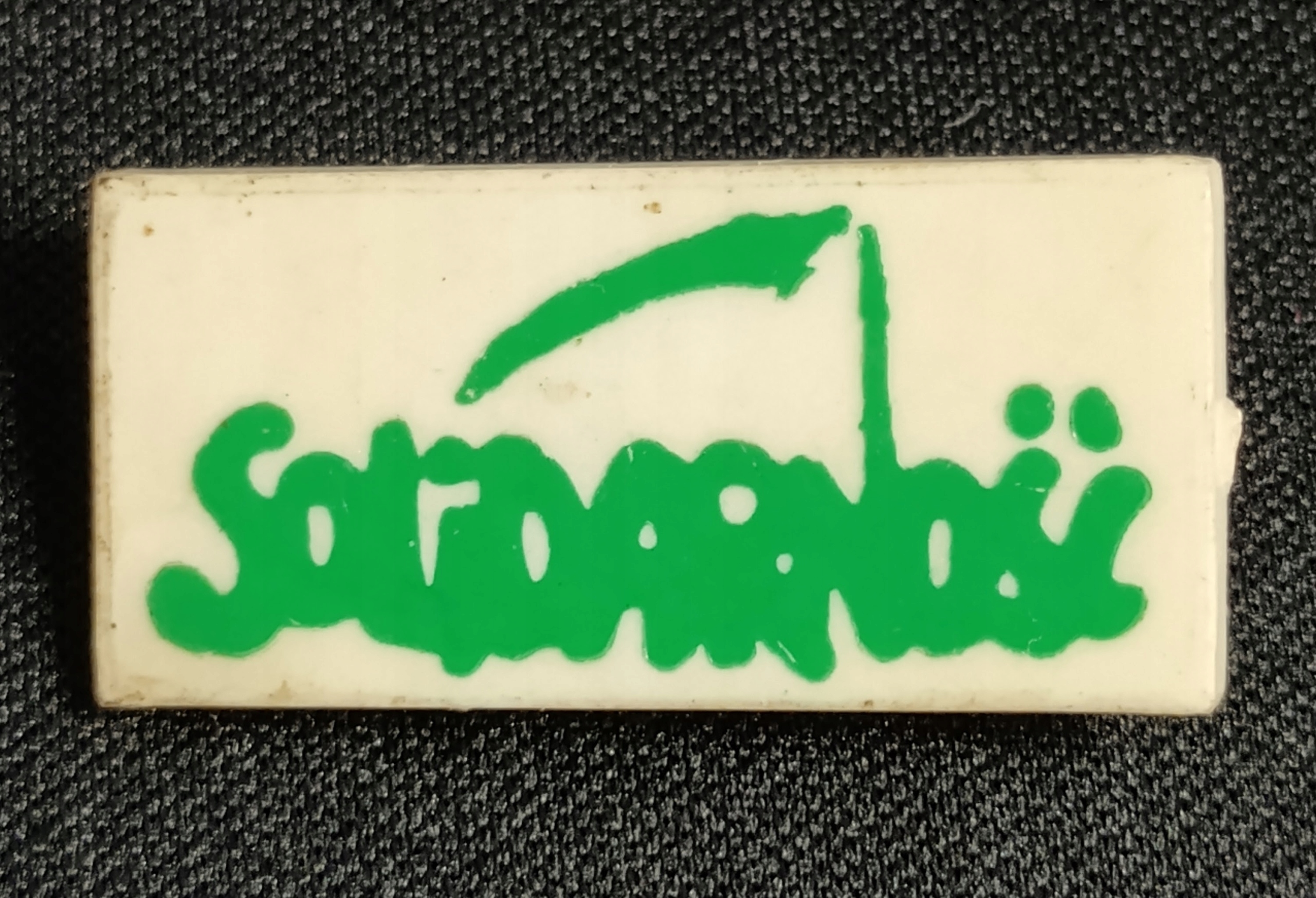 Solidarność mała przypinka
