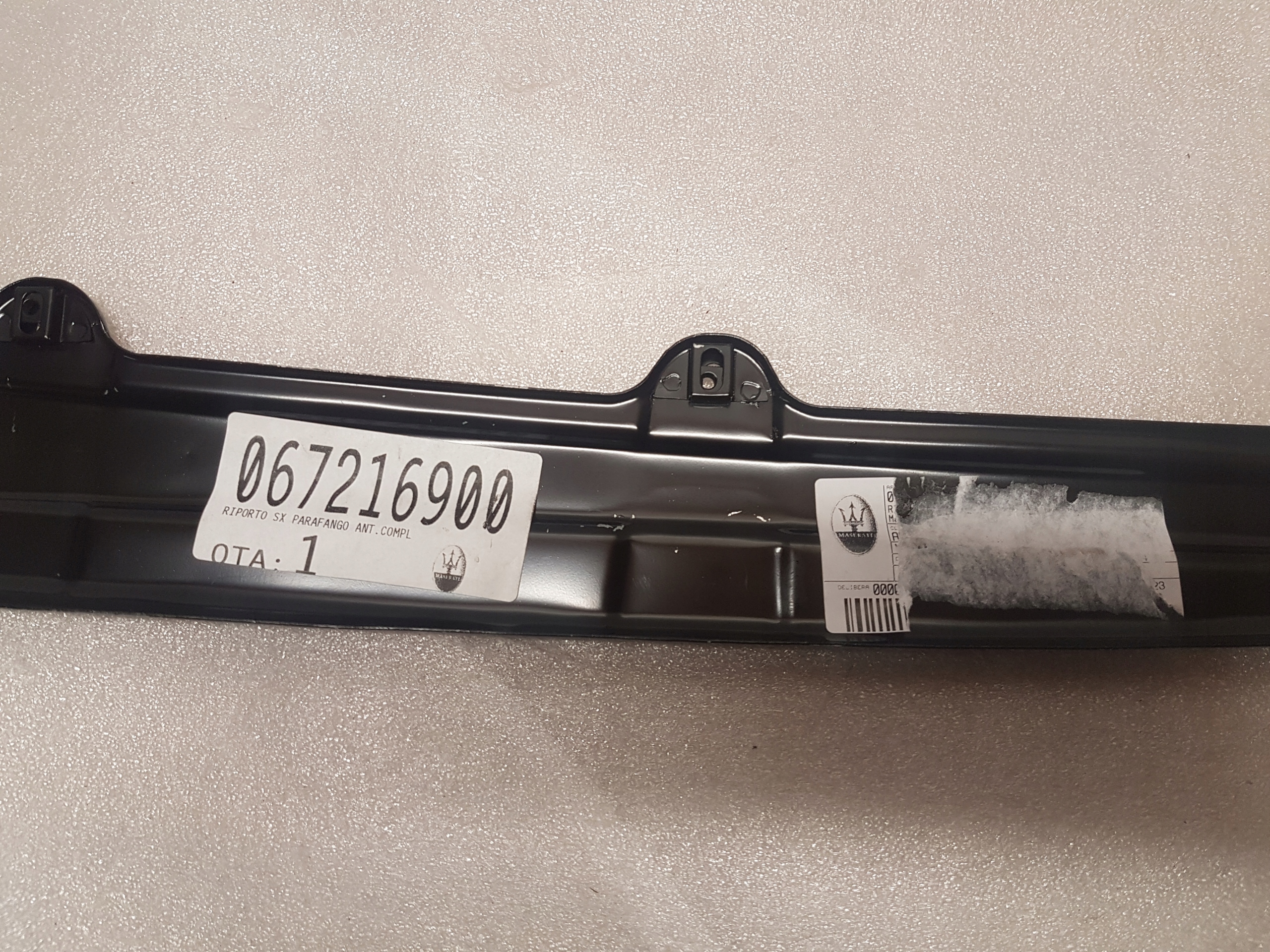 bumper bracket front MASERATI QUATTROPORTE 067216900