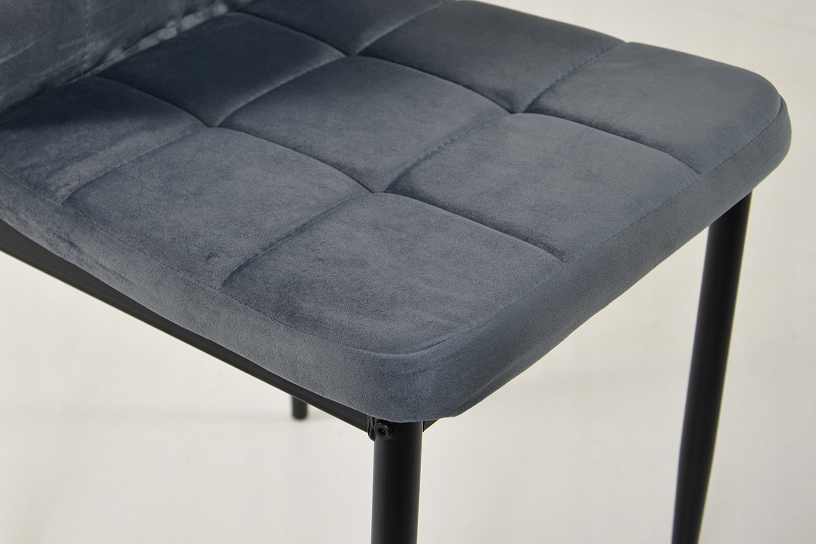 Komplet STÓŁ ROZKŁADANY do 160cm i 6 krzeseł SZARE Kolor obicia odcienie szarości