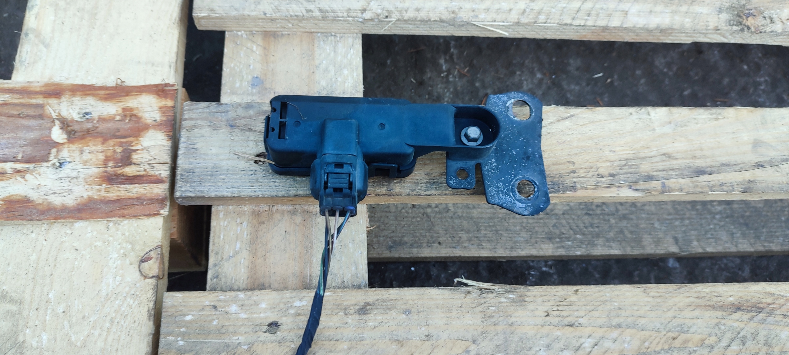 Sensor dymu zadymienia jaguar xf X250 013650-0010
