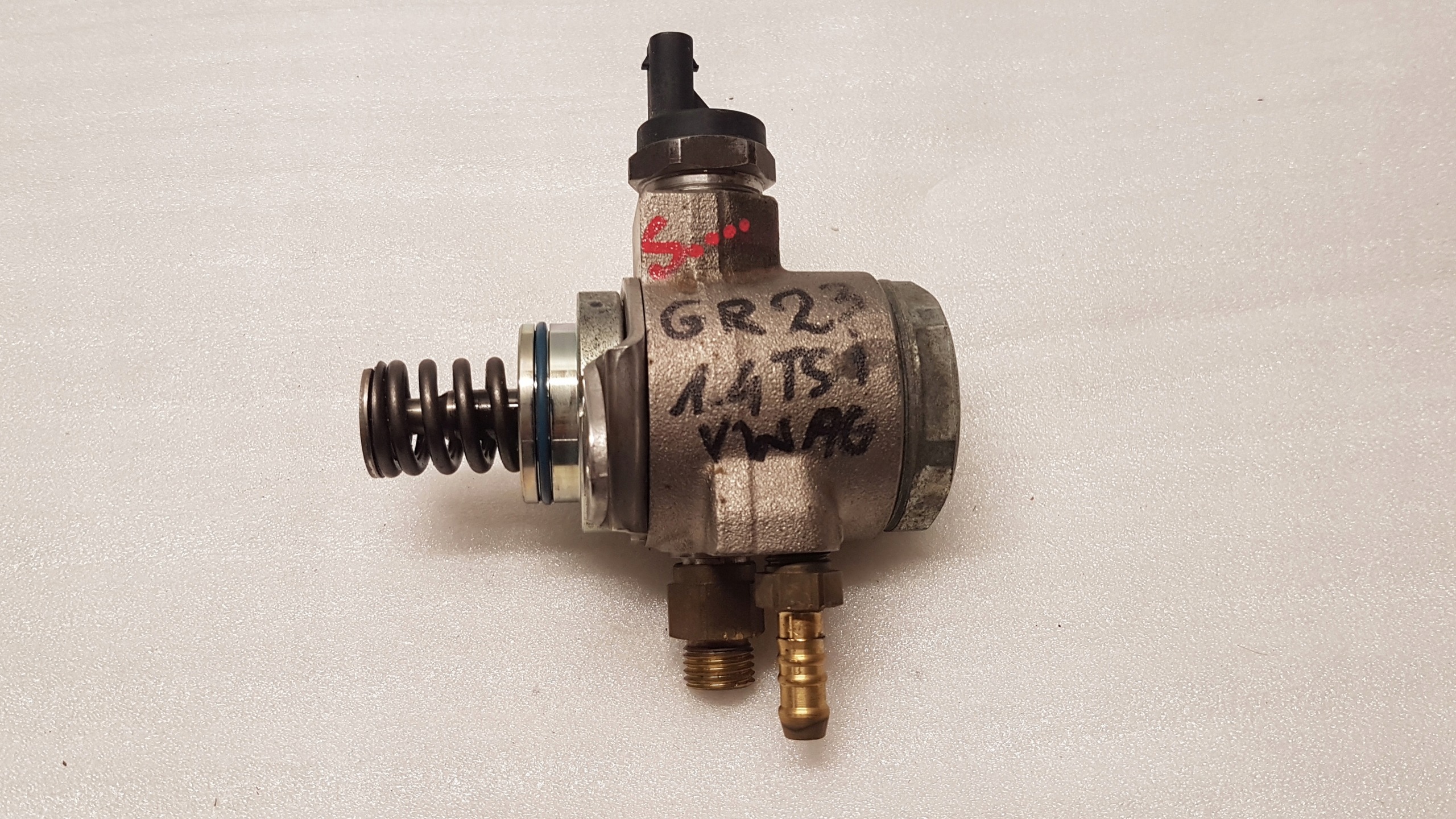 injection pump VW AUDI SEAT SKODA 03C127026M