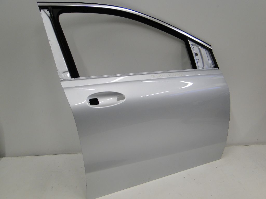 MERCEDES B KLASA W247 247 DRZWI PRAWE PRZEDNIE Kolor srebrny