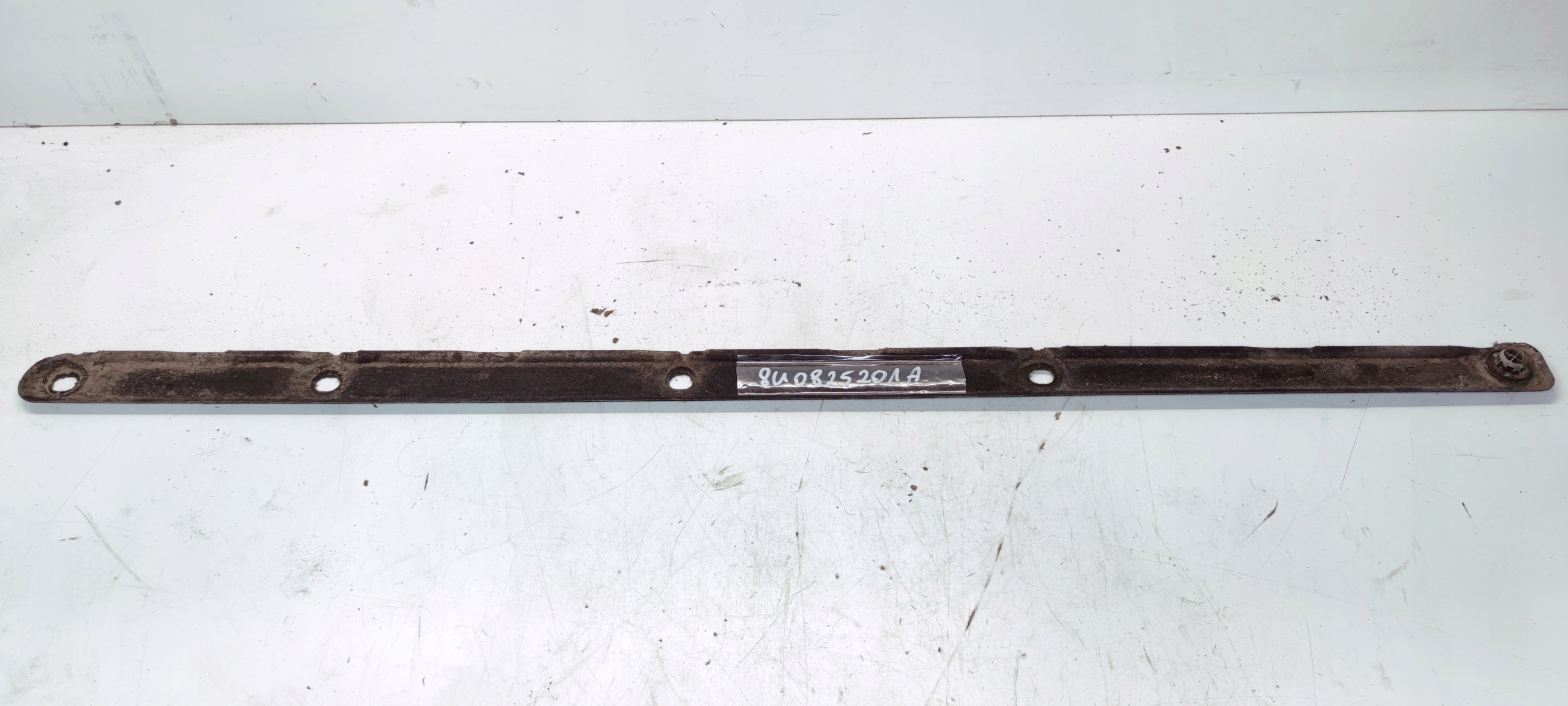 moulding MOCUJACA OSLONE chassis left AUDI Q3 8U 8U0825201A
