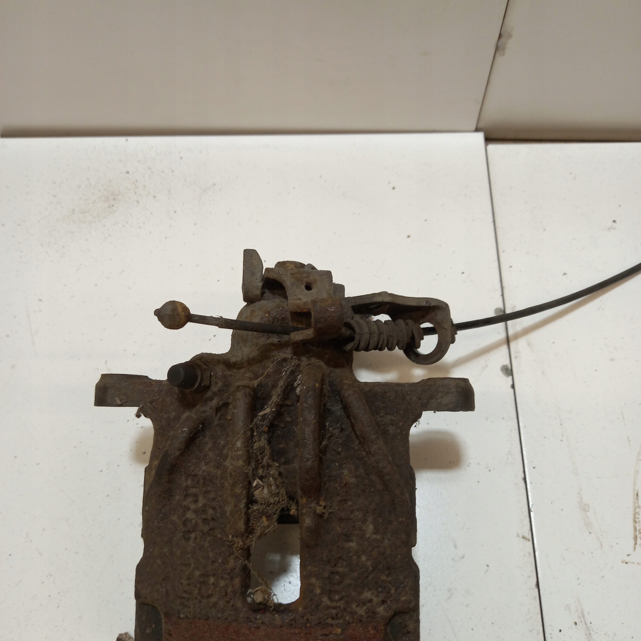 caliper brake left rear part rear VOLKSWAGEN T4