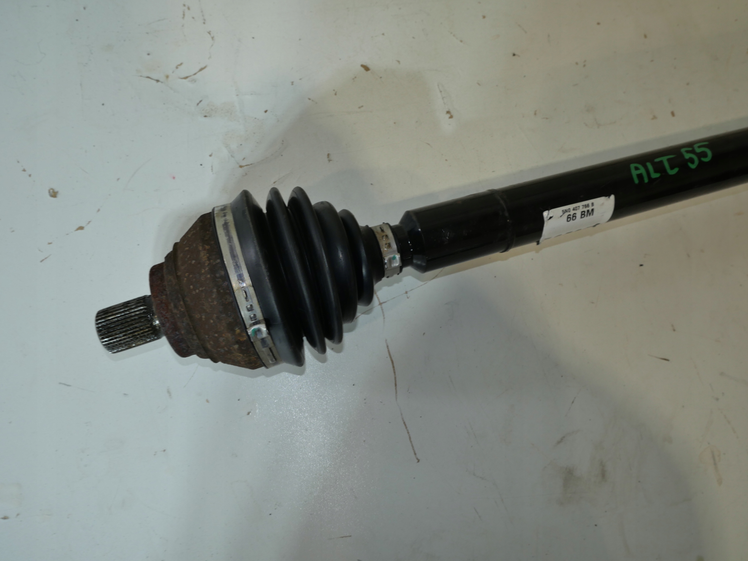 AUDI Q3 8U semi-axis right 5N0407766B