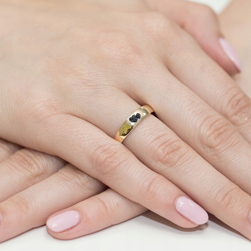 ZŁOTY PIERŚCIONEK 585 Z BRYLANTAMI 0,02ct + GRAWER Rozmiar/Średnica wew. (mm) na wymiar