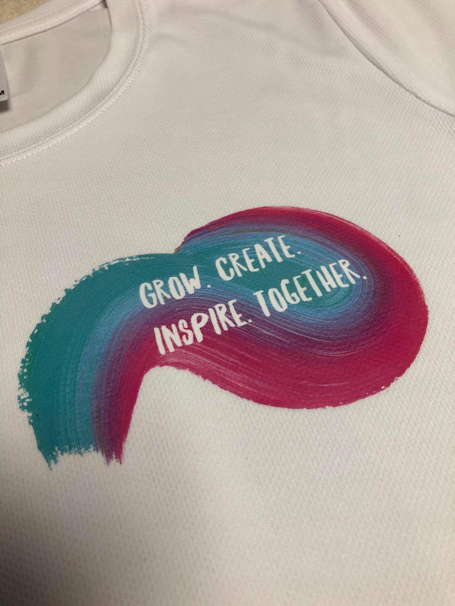 NAPRASOWANKA APLIKACJA TERMO ODZIEŻ TULIPAN KWIATY Model NAPRASOWANKA NADRUK ZNAKOWANIE ODZIEŻY NAJKLEJKA